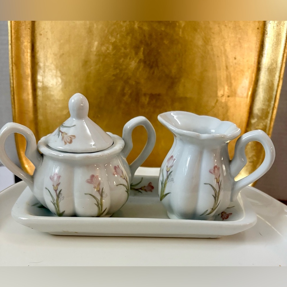 Vintage Mini Sugar & Creamer + Ceramic Tray – White & Pink Handpainted Set